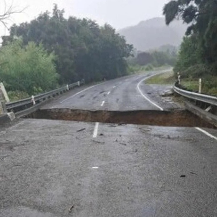 Roading crews are inspecting networks across the upper North Island. Photo: Tairāwhiti Civil Defence