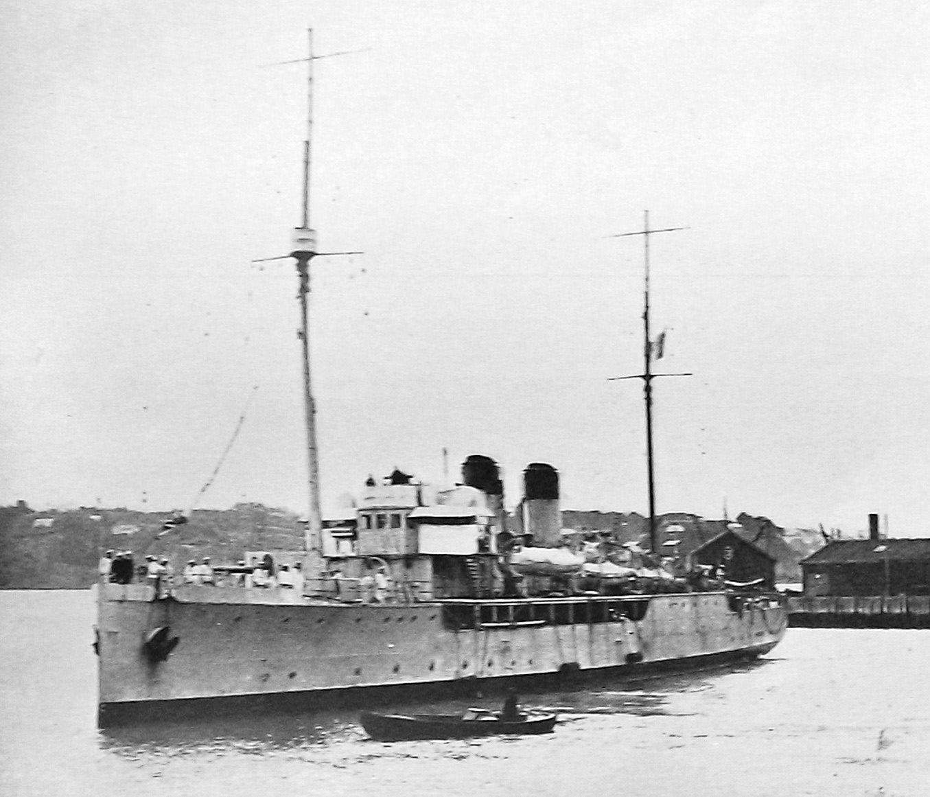 French naval sloop 'Cassiopee' arrives in the Dunedin steamer basin, Otago Harbour. — Otago...