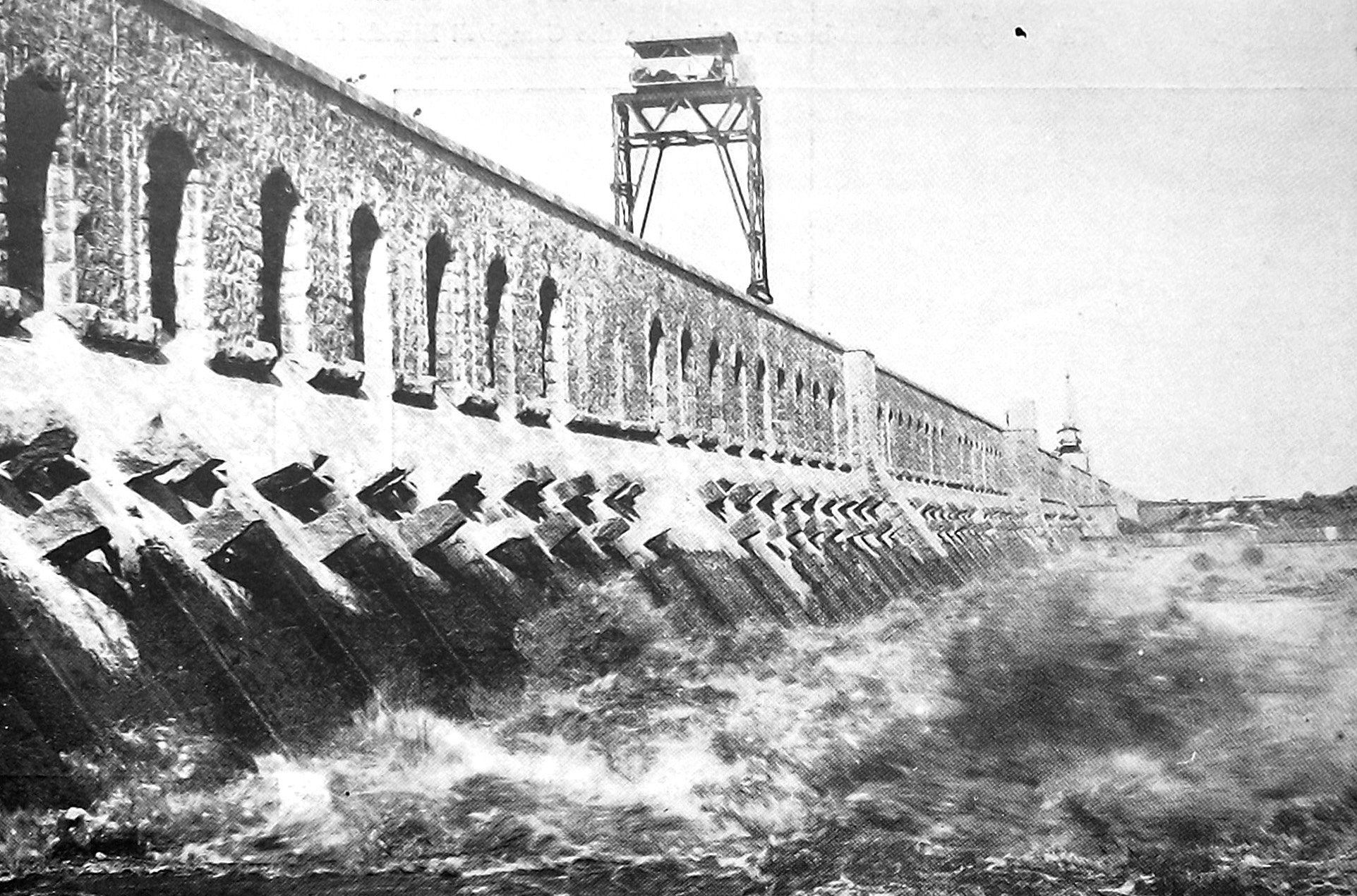 At the time the world’s largest dam, the Sennar Dam, also called Makwar Dam, Sudan. — Otago...