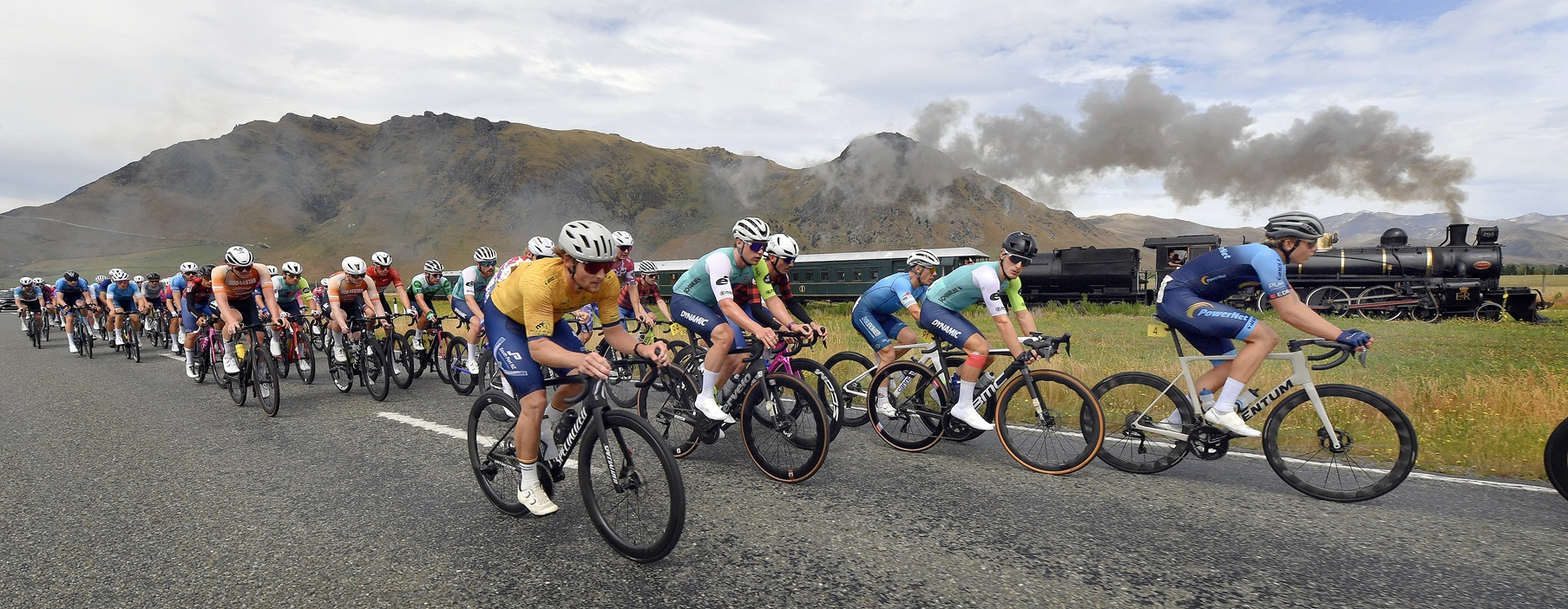 It was not only the Tour of Southland riders who were puffing as they rode alongside the Kingston...