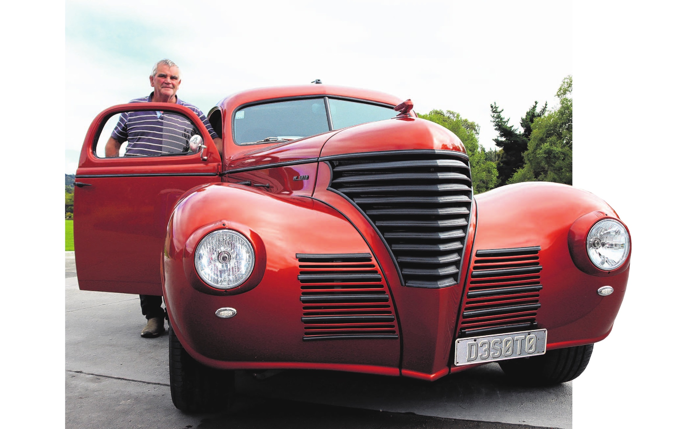 Owner Lindsay Divett enjoys modern comforts in his restored 1939 DeSoto coupe. Photo: Sam Henderson