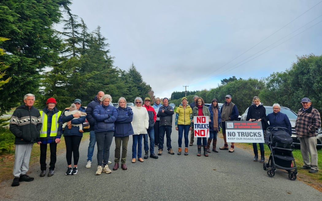Clarkville residents protesting on Monday morning at Baynons Rd.  Photo: RNZ/Anna Sargent