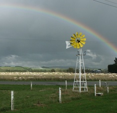 A lone wind mill situated at the Wyndham site of the proposed Slopedown Wind Farm. PHOTO: ODT FILES