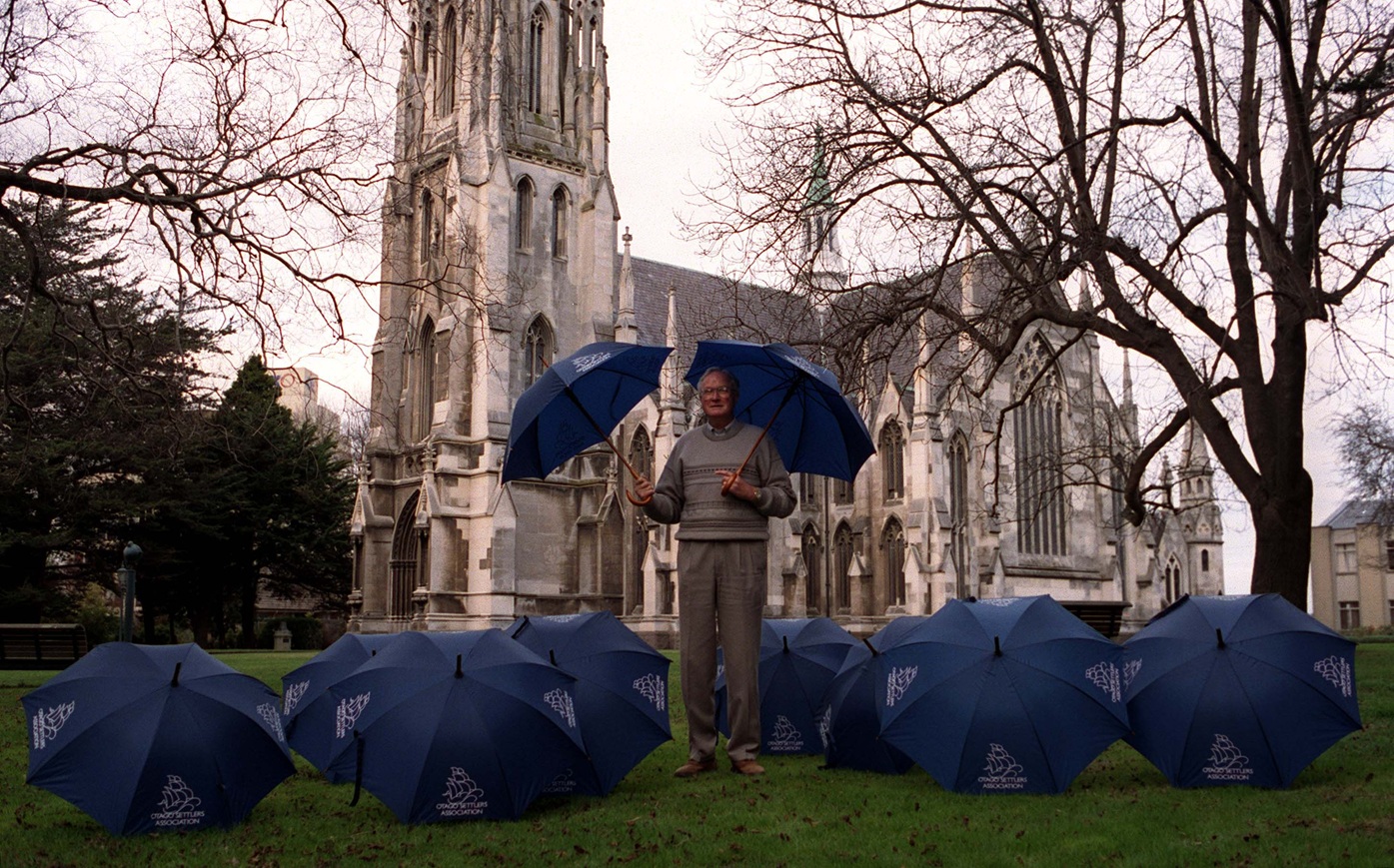 Melville Carr braves the elements for the museum’s walking tours of Dunedin. Photo: ODT files