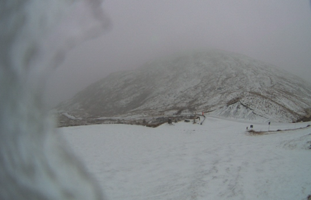 The Crown Range was closed this morning due to heavy snow. Photo: MetService 