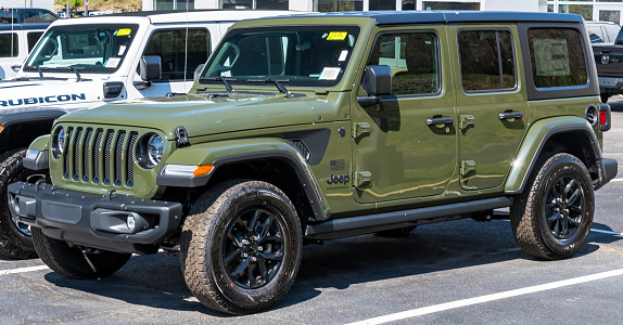 The recall covers 2021-2025 model year Jeep Wrangler and Jeep Gladiator trucks. Photo: Getty Images 