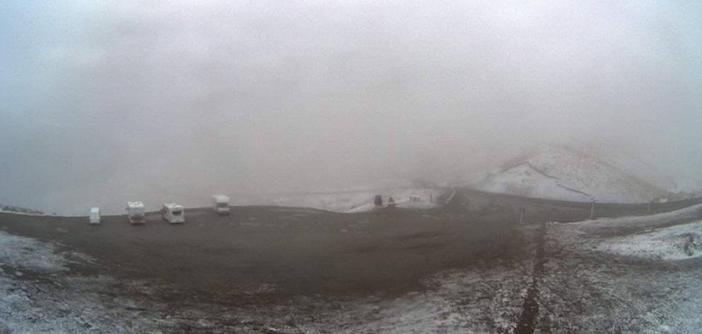 The Crown Range Road linking Queenstown and Wanaka this morning. Photo: MetService 