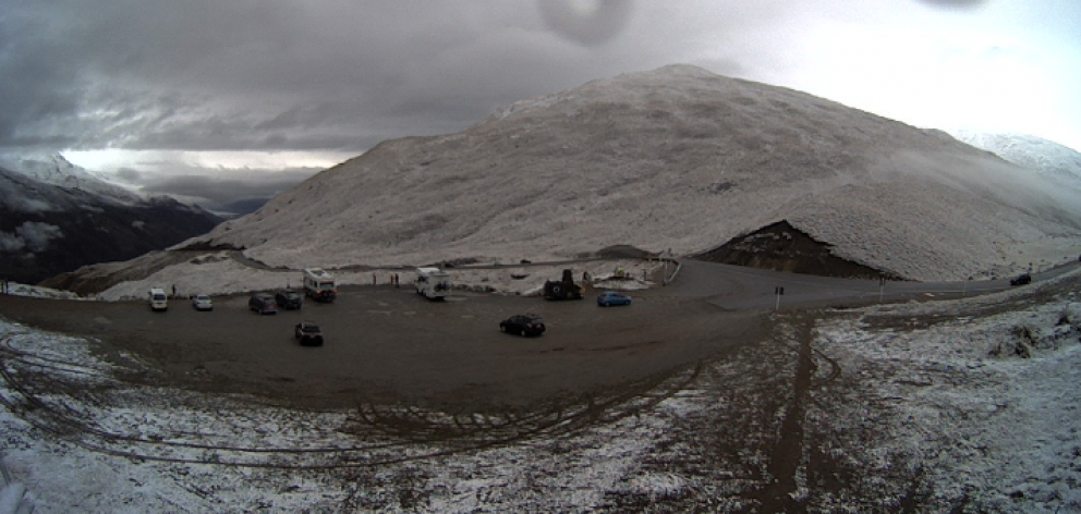 The Crown Range Road this afternoon. Photo: MetService 
