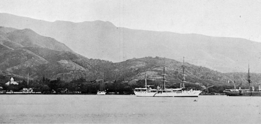 A  general view of the port and harbour of Papeete, recently bombarded by German cruisers. - Otago Witness, 14.10.1914. Copies of picture available from ODT front office, lower Stuart St, or www.otagoimages.co.nz