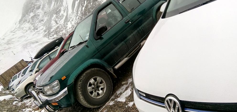 The only EV (right) in the Ohau Snow Fields carpark.
