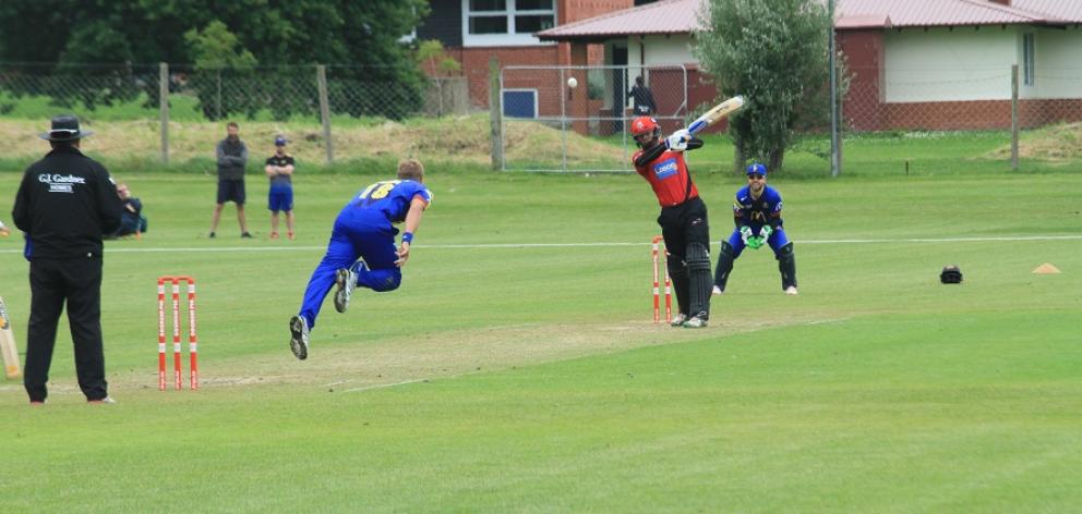 Otago's Neil Wagner bowls to Canterbury batsman Cam Fletcher. Photos: Hamish McLean.