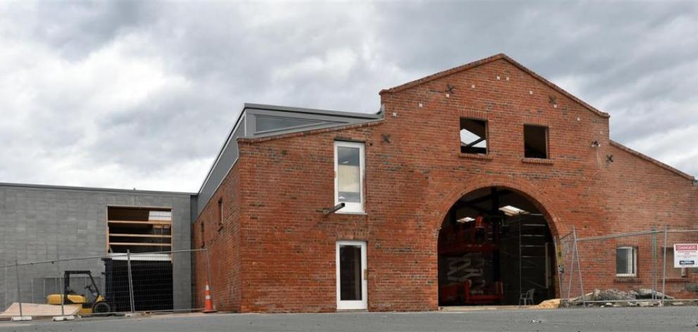 The building in Crawford St dates from the 1870s. The building in Crawford St dates from the 1870s.