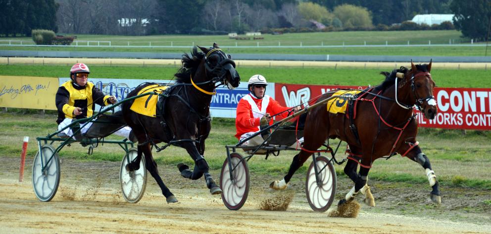 Franco Nelson, driven by John Dunn, beats Tiger Tara (Gerard O’Reilly) to win the Hannon Memorial...