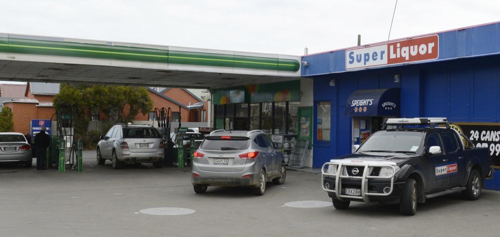 Cumberland St Super Liquor, next to a service station forecourt, seeks renewal of its licence...