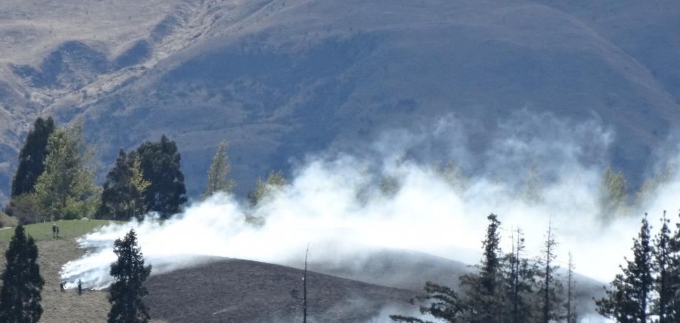 The Otago Rural Fire Authority says this fire near Lake Hayes yesterday could have been worse if...