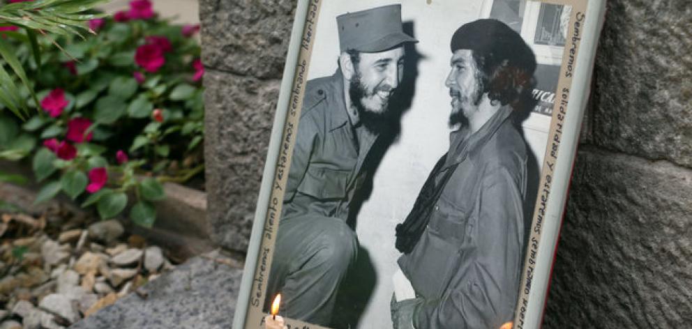 A portrait of late Cuban leader Fidel Castro and revolutionary hero Ernesto "Che" Guevara. Photo:...