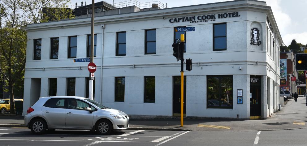 The Captain Cook Hotel has shut again. Photo: Gregor Richardson