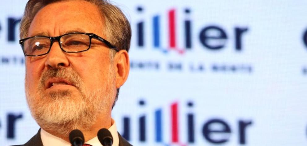 Guillier gives a speech to concede defeat after Chile's presidential election. Photo: Reuters Guillier gives a speech to concede defeat after Chile's presidential election. Photo: Reuters