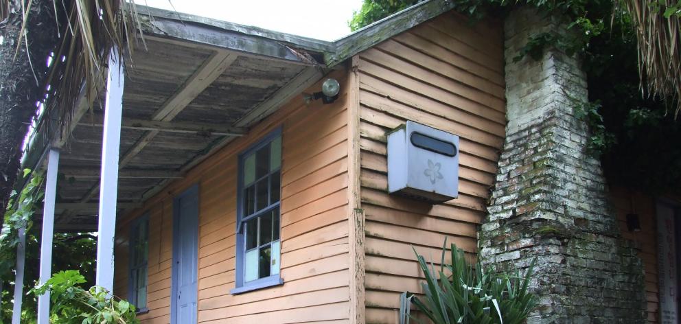 The owners of Gratuity Cottage, one of Queenstown’s oldest dwellings, are looking for new owners...