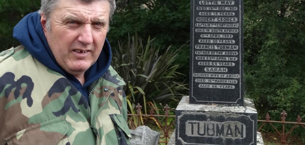 Dunedin historian Peter Trevathan is keen to make contact with the descendants of local six men who fought in the Boer War and whose graves or memorials are in the Northern Cemetery. PHOTO: BRENDA HARWOOD