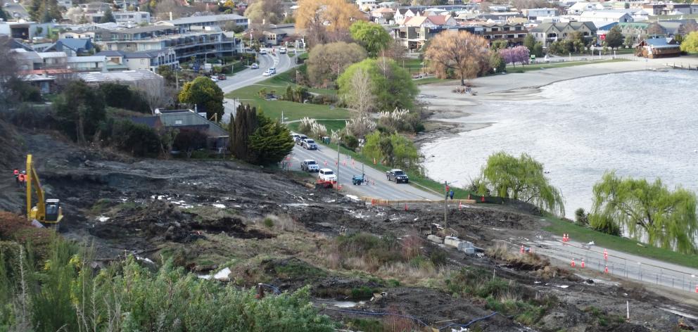 Lakeside Rd is closed by a mudslide from the Marina Terrace Apartments construction site last...