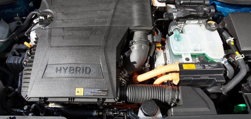 The electric motor also serves as a generator to recharge the batteries when the Niro is braking....