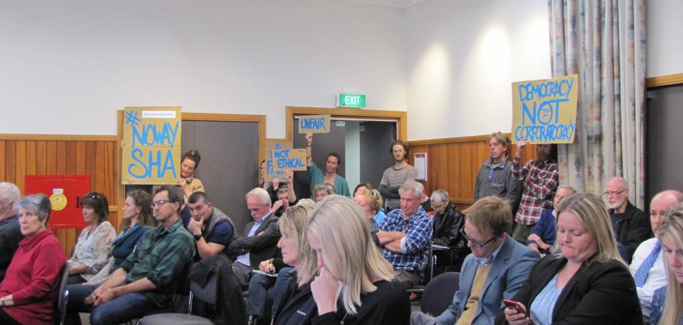 Lake Hawea residents express their concerns to the Queenstown Lakes District Council over plans...