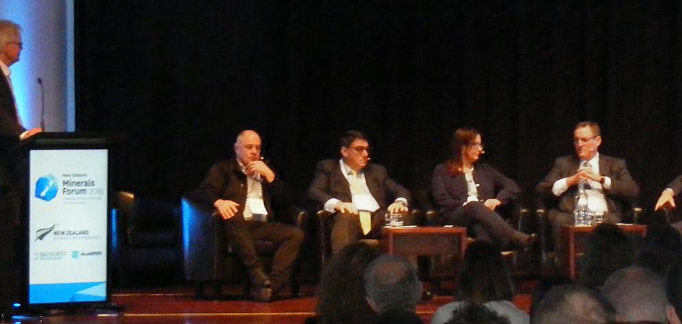 No shortage of issues being considered by the mining sector; (from left), standing, Straterra...