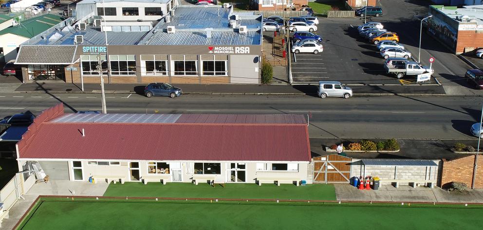 The Mosgiel Memorial RSA Bowling Club, across the  road from its restaurant, clubrooms and bar, is now to be sold.