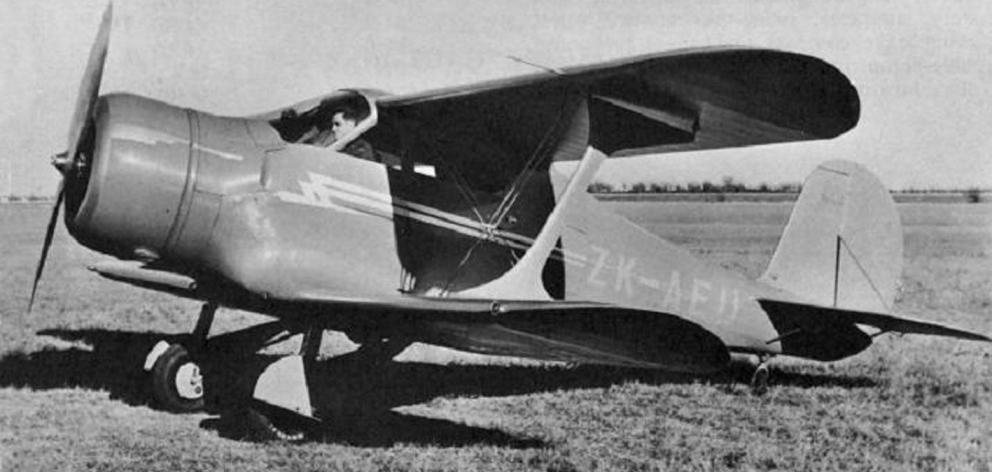 A photo from 1937 shows a demonstration of a patient in the back of the Staggerwing air ambulance...