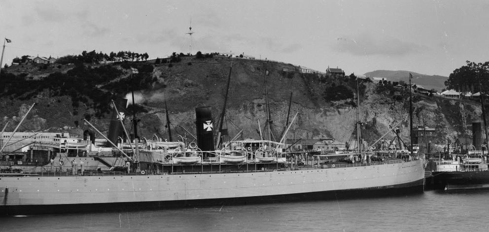 Port Chalmers in about 1905, showing the timeball on the hill. PHOTO: TE PAPA