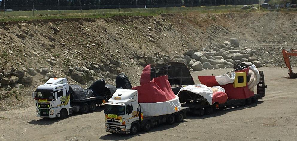 The giant Christmas decorations arrive in Wanaka today. Photo: Mark Price The giant Christmas decorations arrive in Wanaka today. Photo: Mark Price