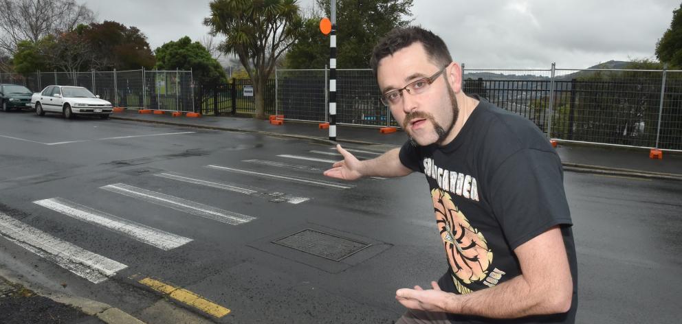 Jeremy Callander is concerned about the number of dangerous drivers around schools in Maori Hill....