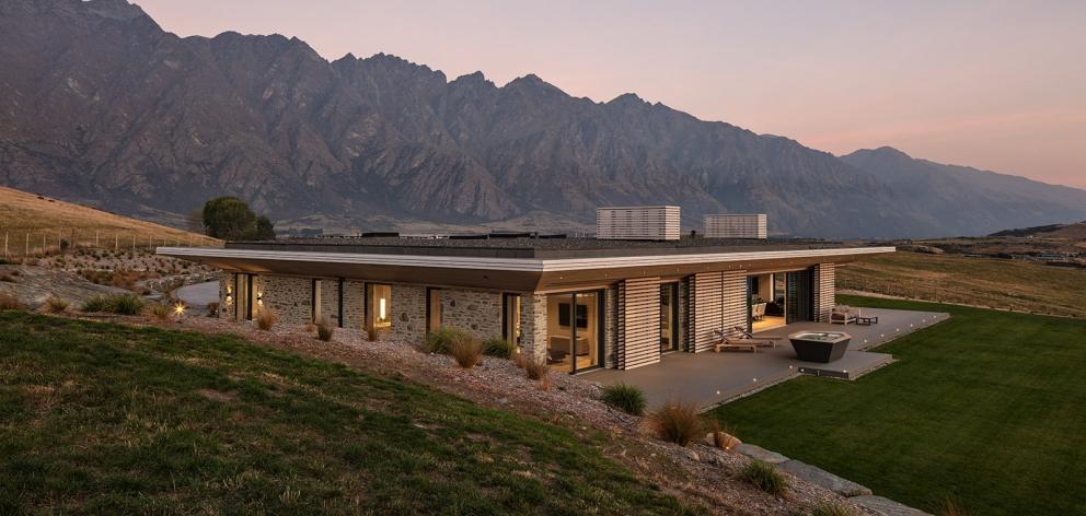 This Jack’s Point property, built by DCD Ltd, won a host of awards, including the Master Builders...