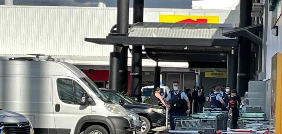 Armed police have swarmed on the mall. Photo: NZ Herald