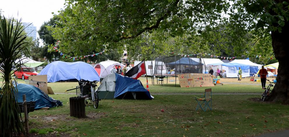 Anti-mandate protesters in Cranmer Square. Photo: Star News