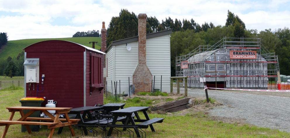 A new coffee cart has opened adjoining the former Waitahuna Railway Station on the Clutha Gold...