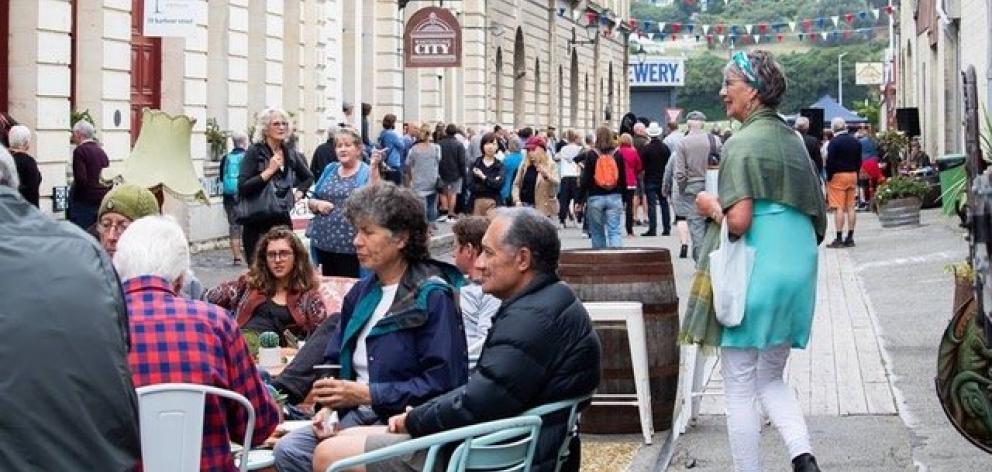 Crowds throng into Harbour St in Oamaru during a previous jazz and blues festival. PHOTO: SUPPLIED