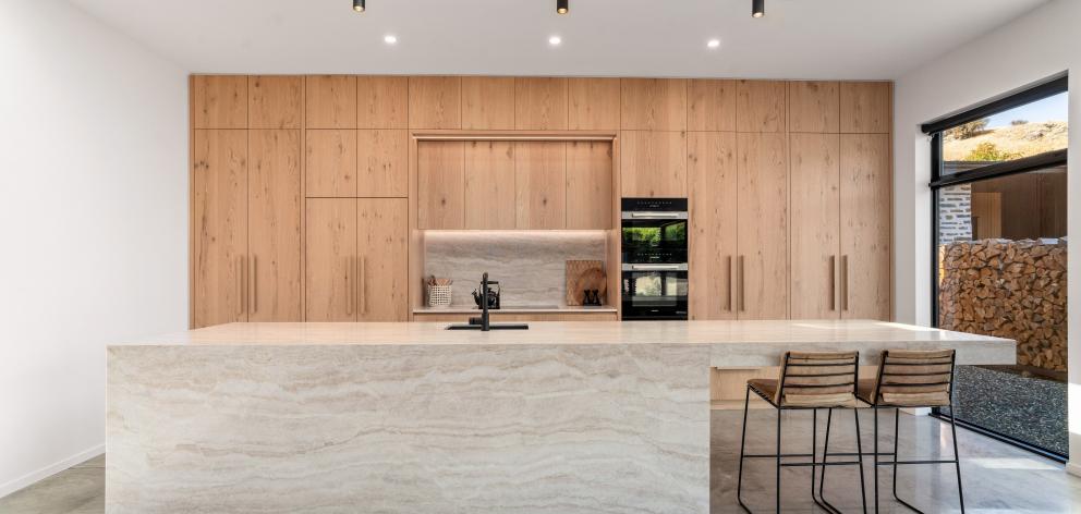 Arrowtown kitchen by Masterwood Joinery, Cromwell