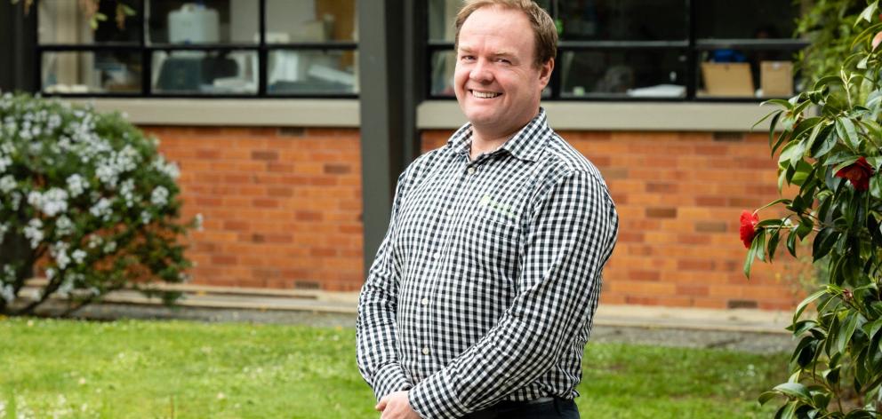 AgResearch senior scientist Alastair Ross’ work on a study delving deep into mānuka honey’s...