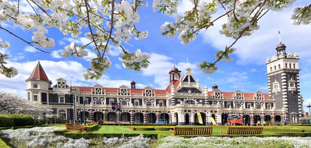 Refurbishment of the Dunedin Railway Station is completed and now that all the scaffolding has...