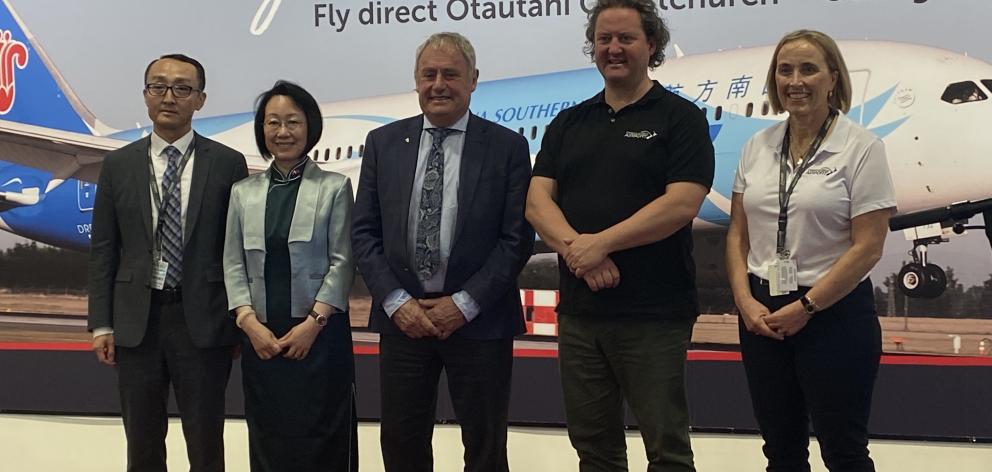 (From left) regional manger of Australia and New Zealand China Southern Airlines Jason Sun,...
