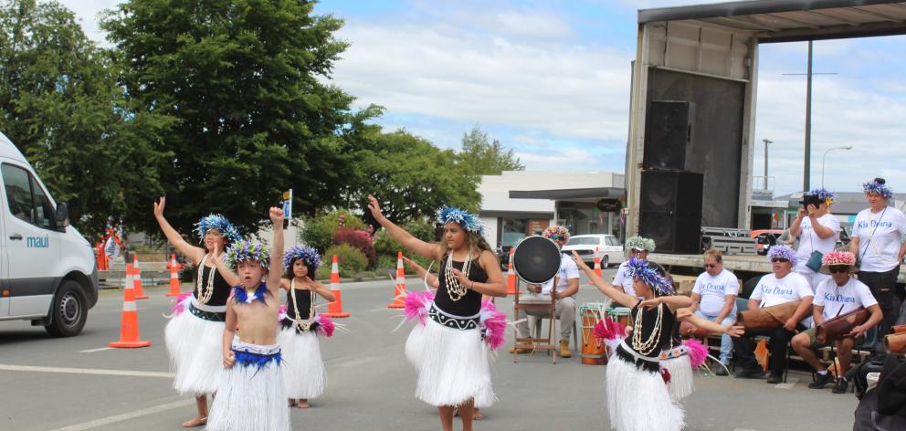 Dance on sale shop winton