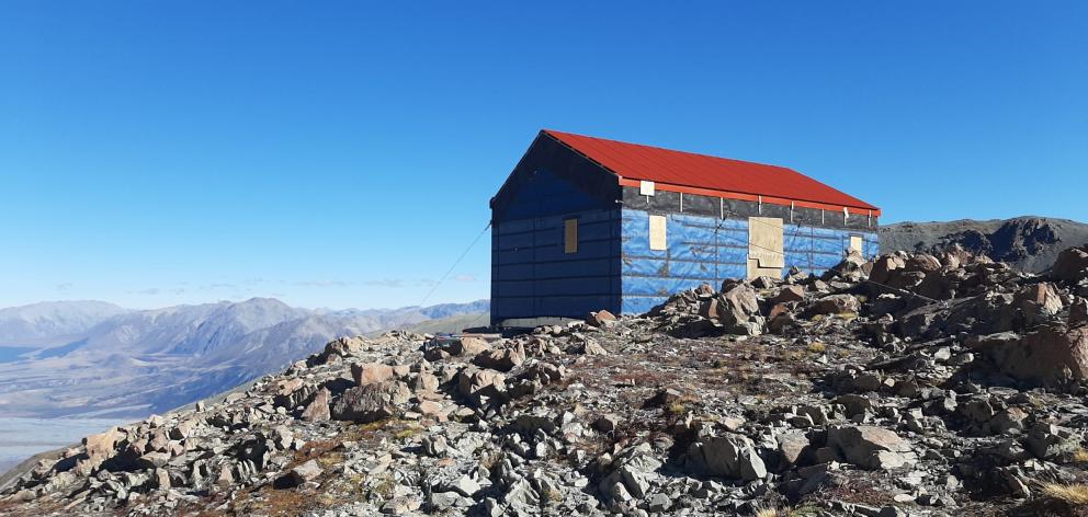 A new eight-bunk hut is under construction at the old Mt Potts ski field by Alpine Huts in a bid...