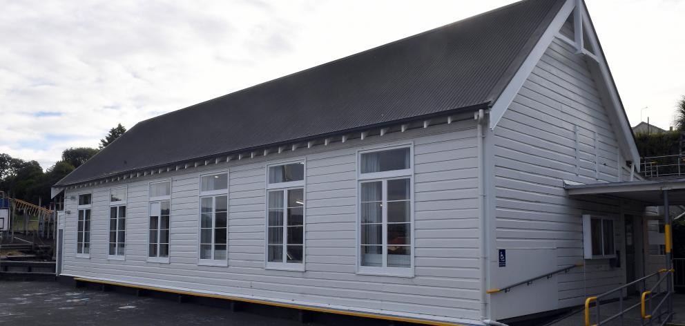 The Andersons Bay School hall is to be demolished.