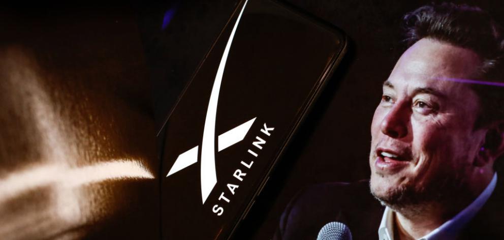 Elon Musk rushed thousands of Starlink terminals to Ukraine to replace communications services...