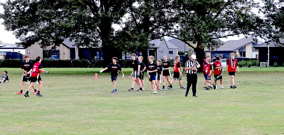 Players shake hands after their final game of the season. PHOTO: MATIAS GLIDDEN