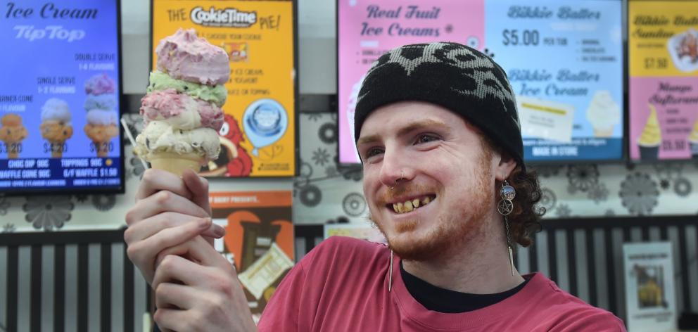Rob Roy Dairy server Jamie Muir holds a double-serve ice cream cone. PHOTO: PETER MCINTOSH