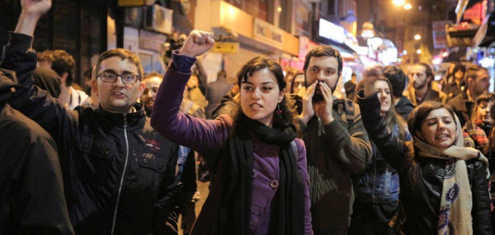 People protest against the results of the referendum in Istanbul. Photo: Reuters