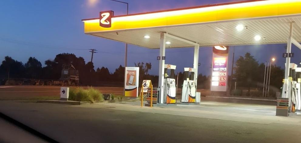 Three arrested after armed robbery at Z Amberley | Star News Three arrested after armed robbery at Z Amberley